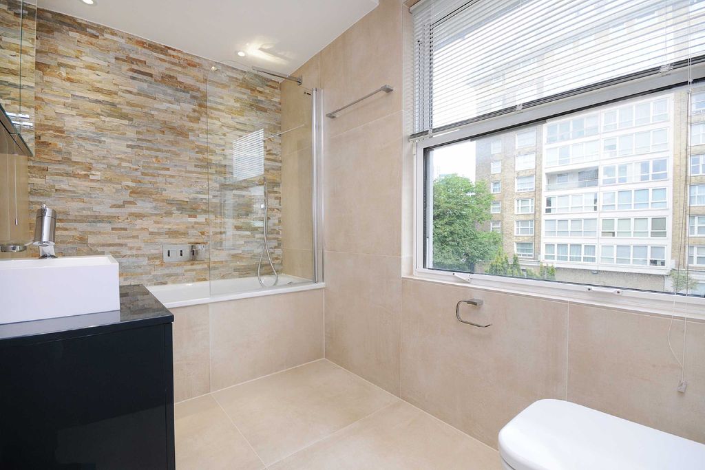 Additional image 14 of 4 bed detached house to rentCourt Close, St John's Wood Park, St John's Wood, London NW8
