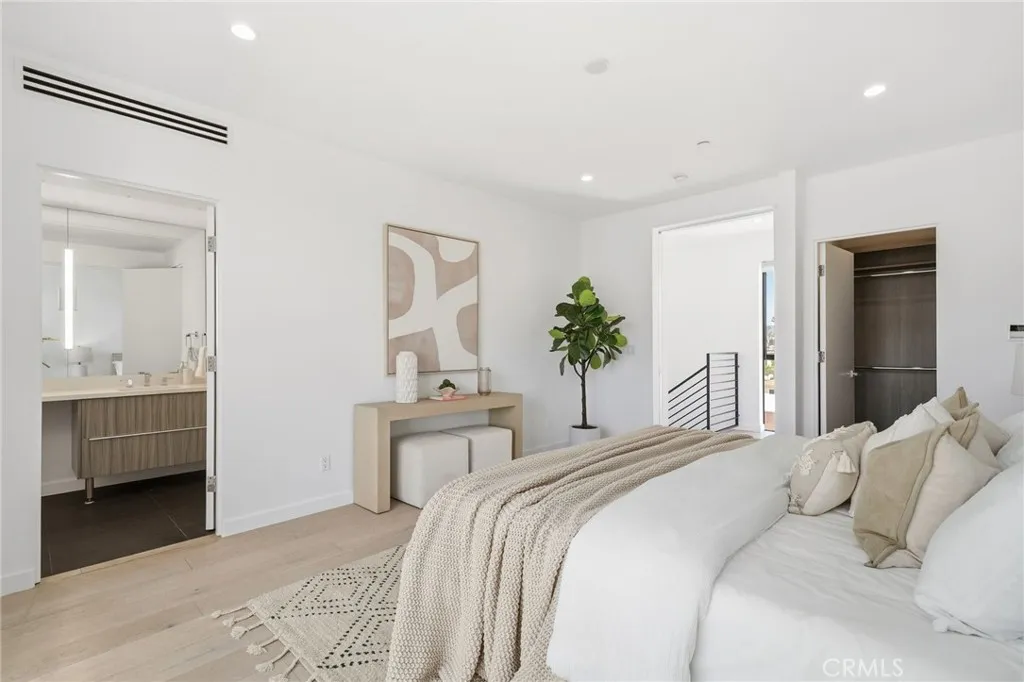 Additional image 23 of 5153 W Redondo Court, Los Angeles, CA 90019