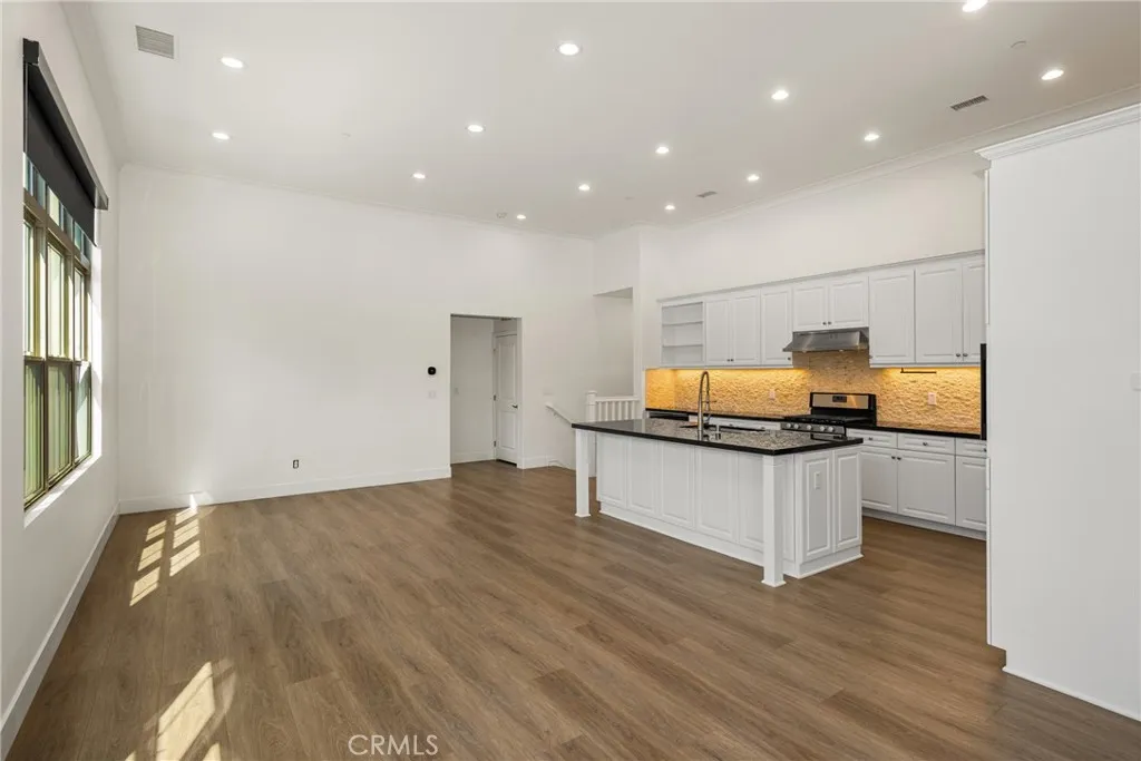 Additional image 59 of 49 Kempton, Irvine, CA 92620