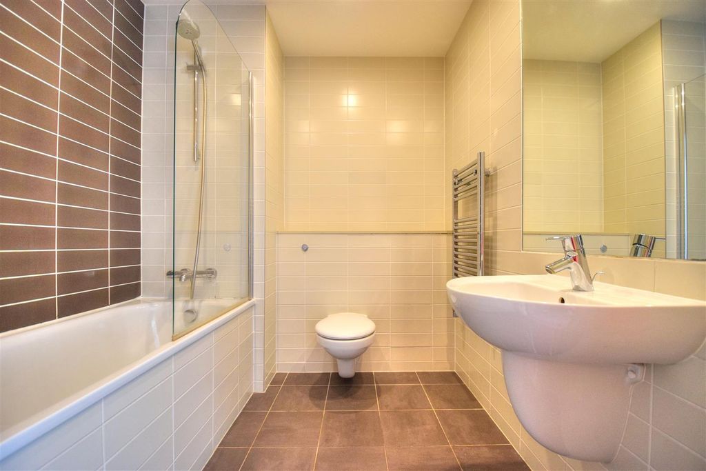 Additional image 12 of 2 bed flat to rent37 Strand Street, Liverpool L1