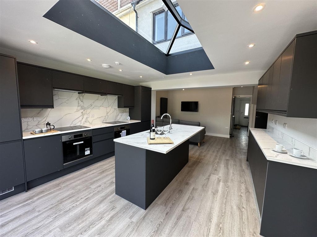 Additional image 6 of Room to rentCharlton Road, Kingswood BS15