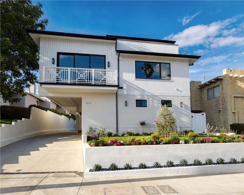 2111 Clark Ln Unit B, Redondo Beach, CA 90278