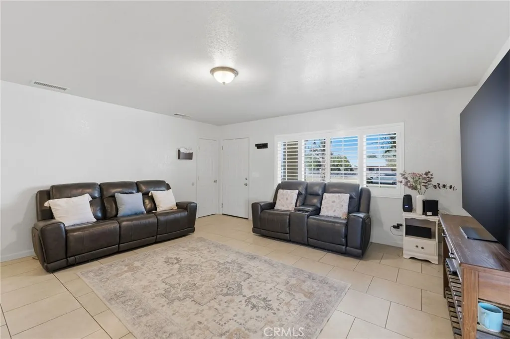 Additional image 71 of 12419 Pawnee Rd, Apple Valley, CA 92308