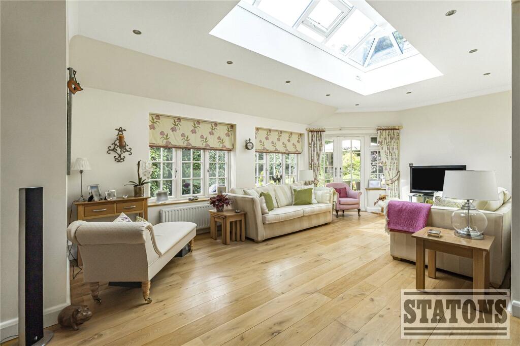 Additional image 3 of Upland Drive, Brookmans Park, Hatfield, Hertfordshire, AL9