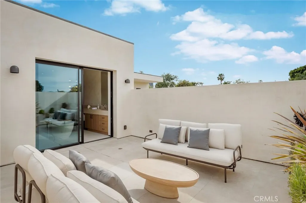 Additional image 125 of 15447 Huston St, Sherman Oaks, CA 91403