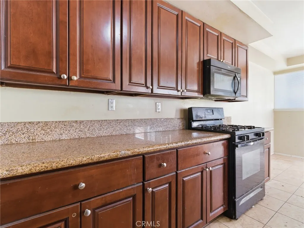 Additional image 9 of 10127 Foothill Boulevard, Sylmar, CA 91342