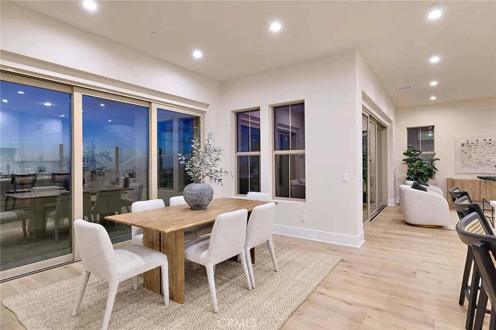 Additional image 59 of 103 Oakstone, Irvine, CA 92618
