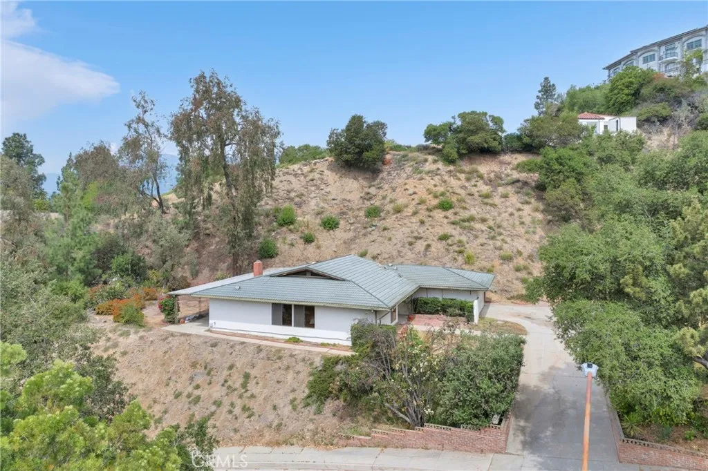 Additional image 67 of 3737 San Augustine Dr, Glendale, CA 91206