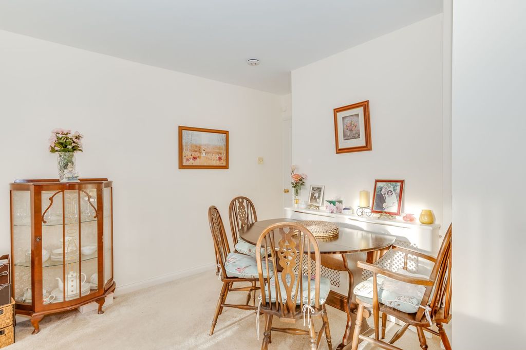 Additional image 3 of 3 bed flat for saleGraham Road, Sheffield S10