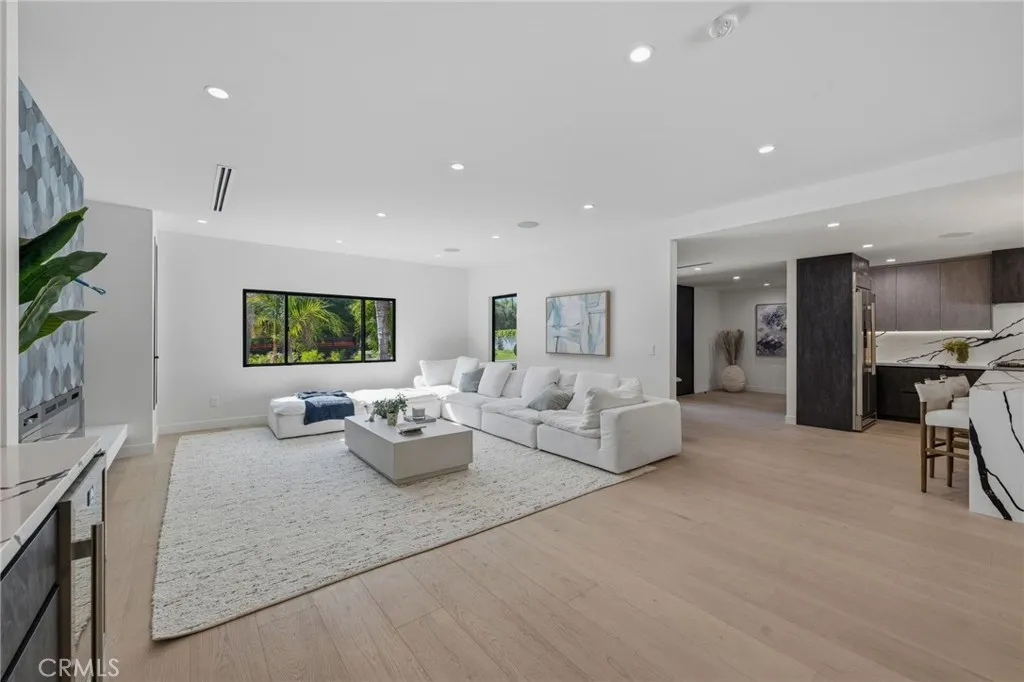 Additional image 61 of 8400 White Oak Ave, Sherwood Forest, CA 91325