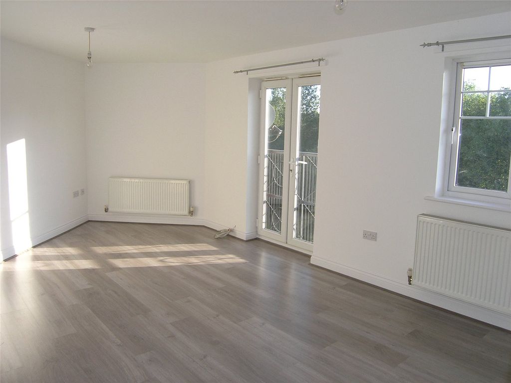 Additional image 2 of 2 bed flat to rentStandish Street, Bridgwater, Somerset TA6