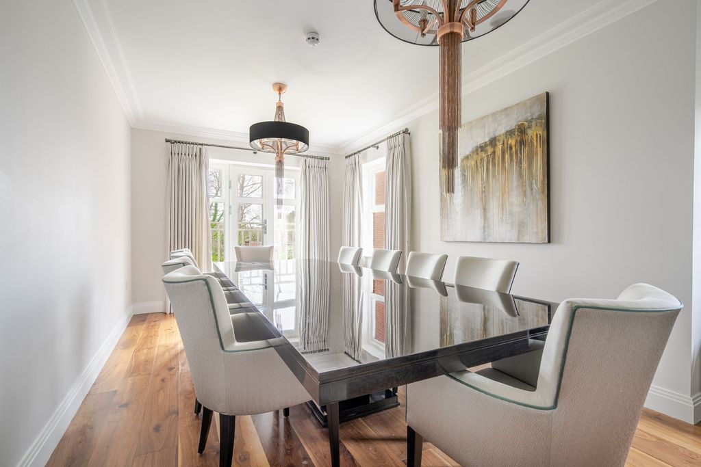 Additional image 9 of 5 bed detached house to rentSunningdale Heights, Sunningdale SL5
