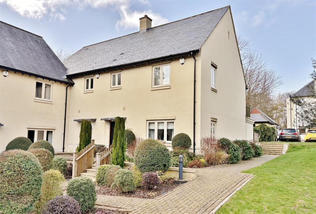 Cottle Avenue, Bradford-On-Avon