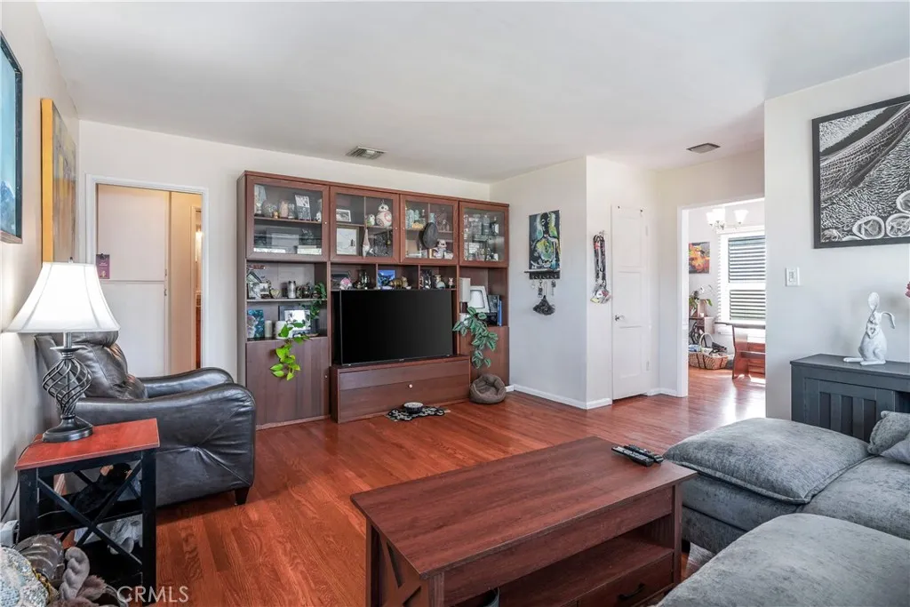 Additional image 66 of 17504 Hamlin St, Van Nuys, CA 91406