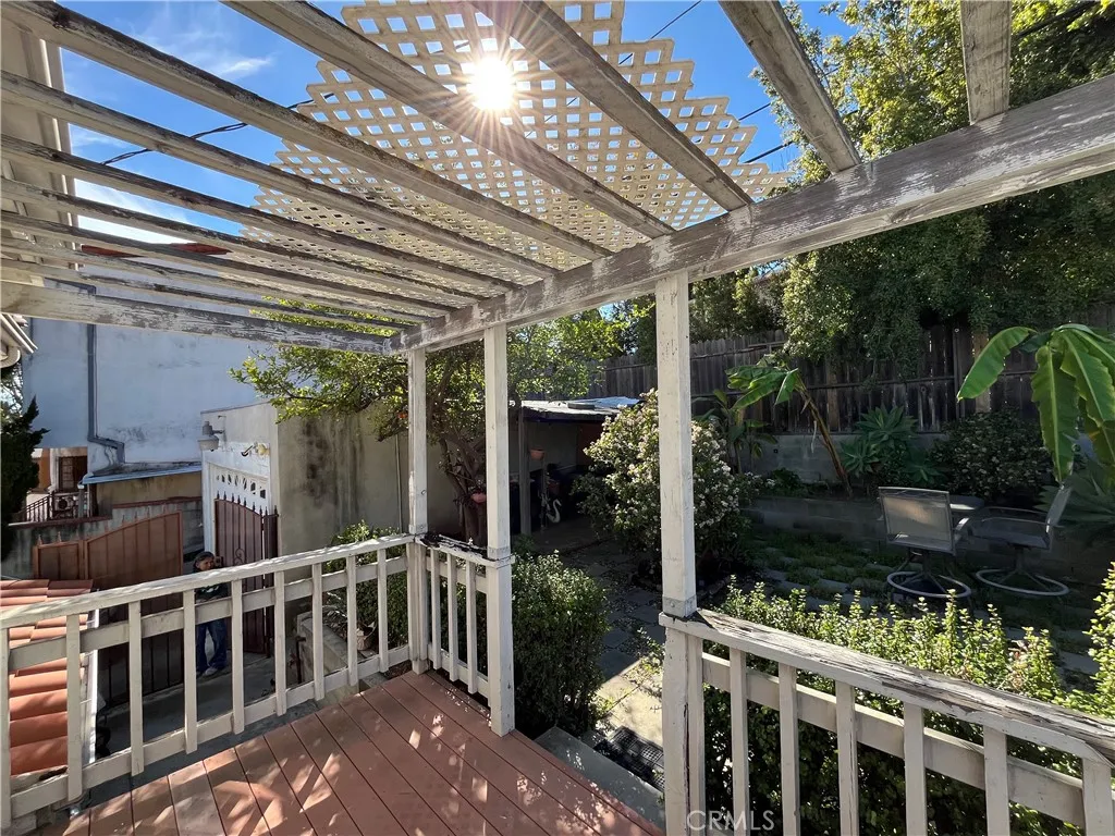 Additional image 11 of 2051 N Catalina street, Los Angeles, CA 90027
