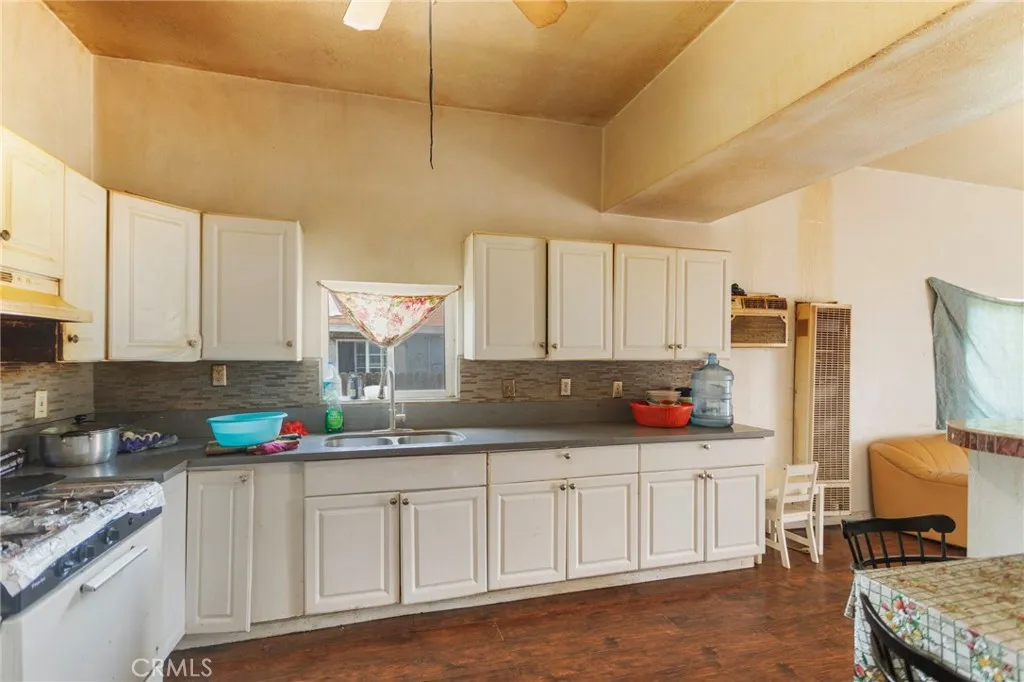 Additional image 37 of 1150 W Victoria Street, San Bernardino, CA 92411