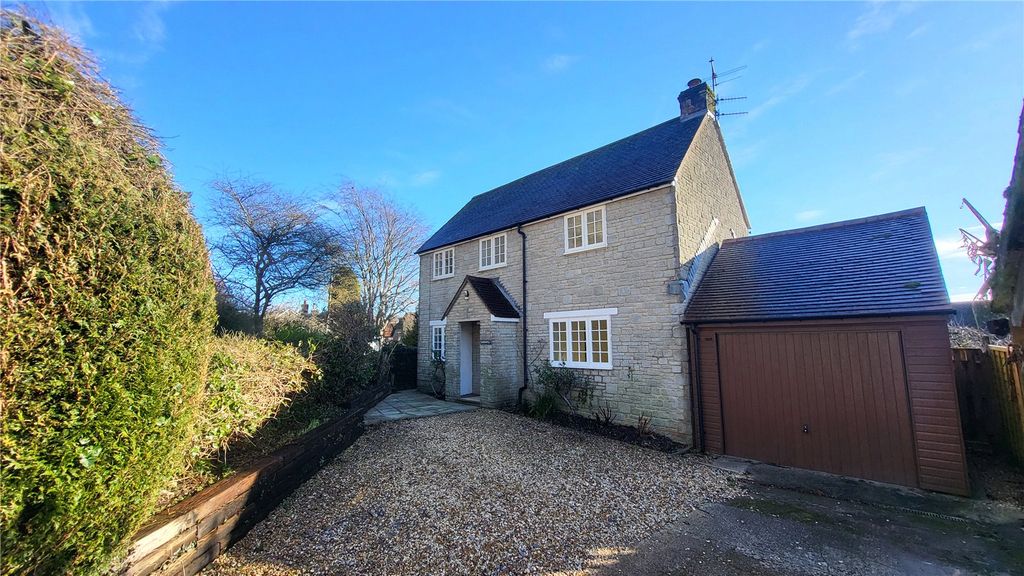 Additional image 2 of 3 bed detached house for saleLaundry Lane, St James, Shaftesbury, Dorset SP7