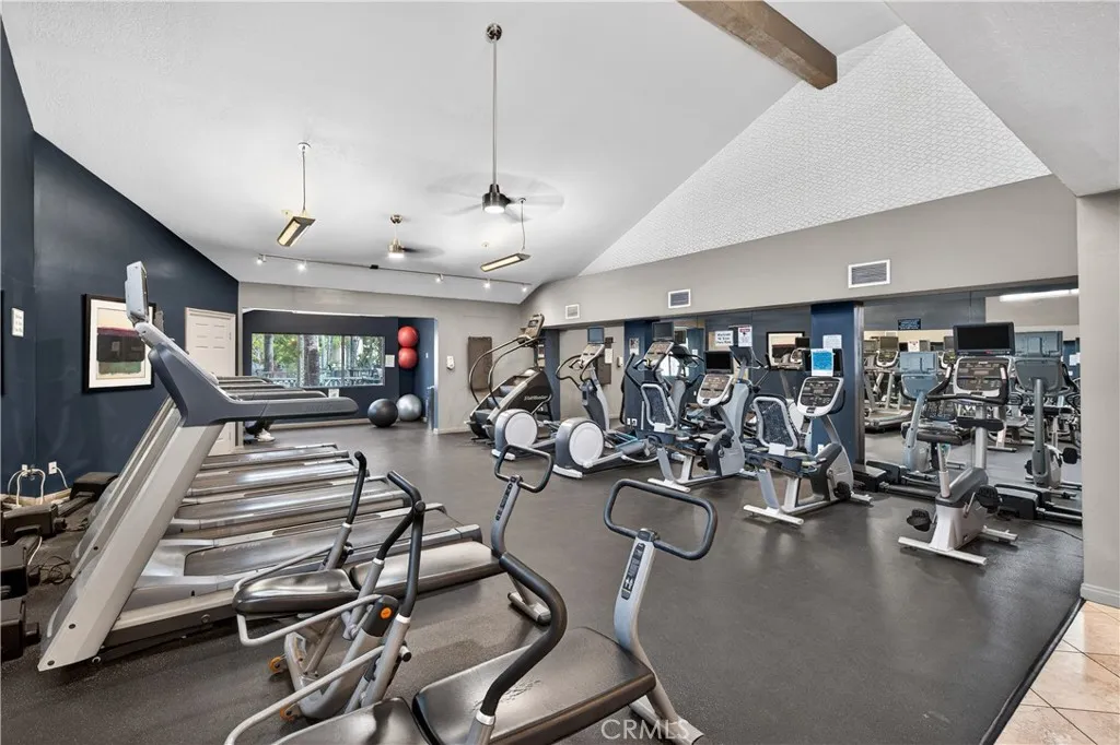 Additional image 85 of 5550 Owensmouth Ave Unit 123, Woodland Hills, CA 91367