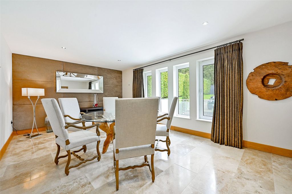Additional image 6 of 4 bed detached house to rentRotherfield Road, Henley-On-Thames, Oxfordshire RG9
