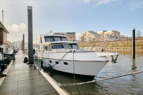 Imperial Wharf Marina, Fulham SW6