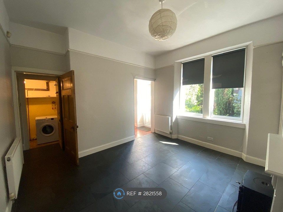 Additional image 14 of 3 bed terraced house to rentParkhill Road, Glasgow G43