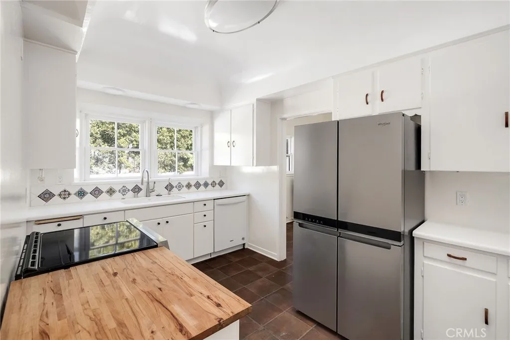 Additional image 21 of 704 Elvira Avenue, Redondo Beach, CA 90277