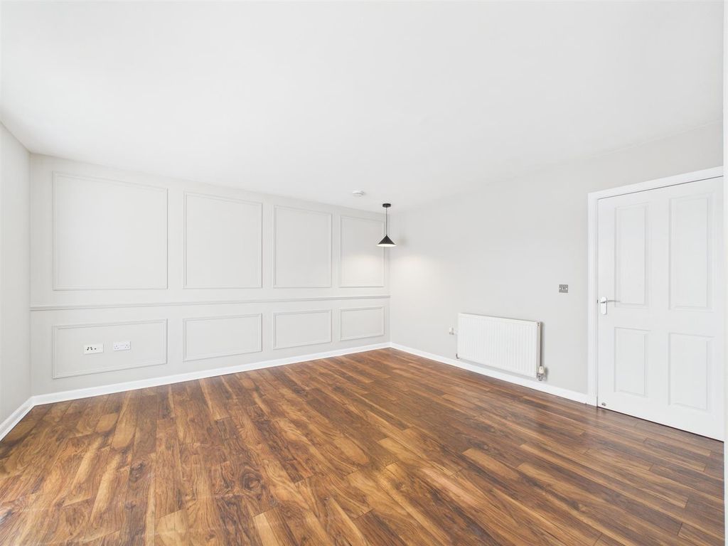 Additional image 5 of 2 bed flat for salePorterfield Road, Renfrew PA4