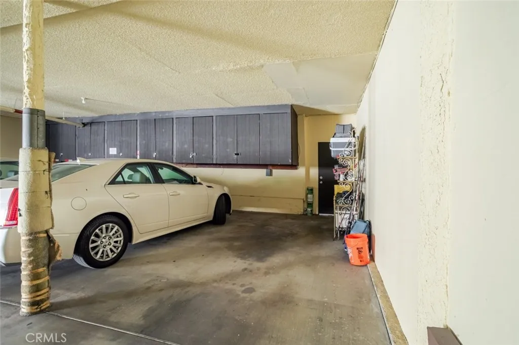331 N Isabel Street Unit 4, Glendale, CA 91206