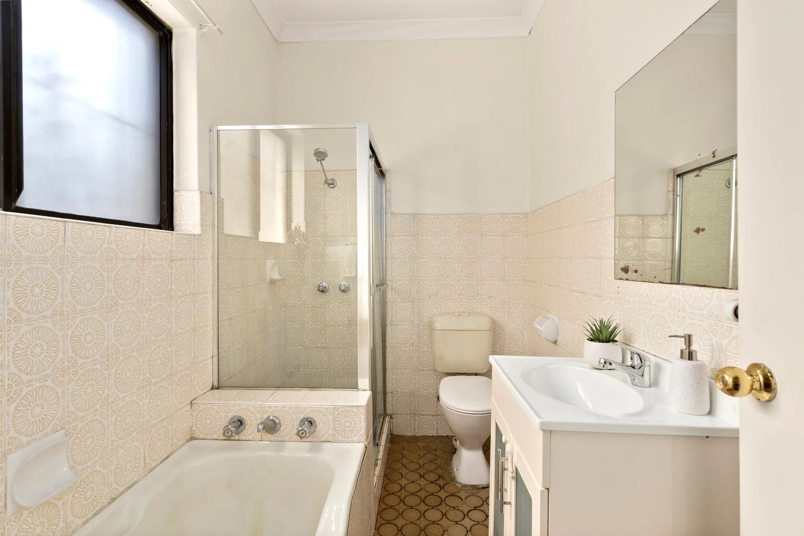 Additional image 7 of 239 Forest Road, Arncliffe NSW 2205