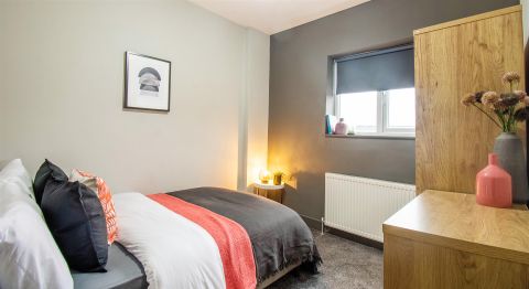 Room 5, Vivian Road, Sheffield S5, Room to rent