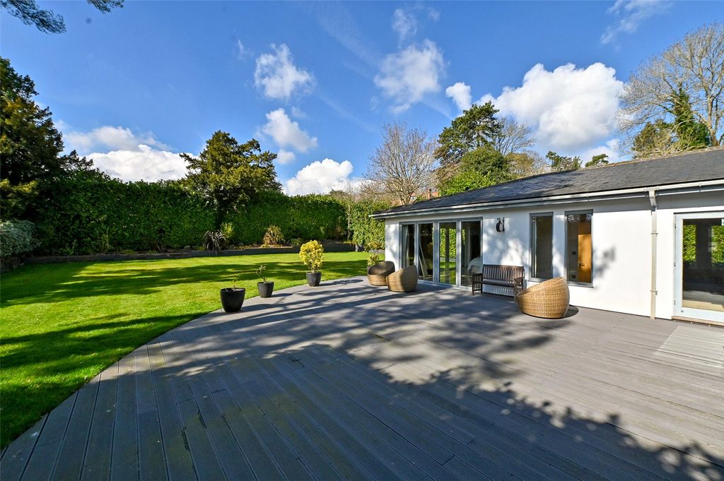 Additional image 17 of 4 bed detached house to rentRotherfield Road, Henley-On-Thames, Oxfordshire RG9
