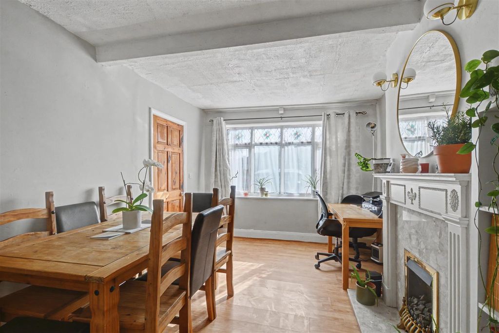 Additional image 3 of 2 bed semi-detached house for saleBramcote Avenue, Beeston NG9