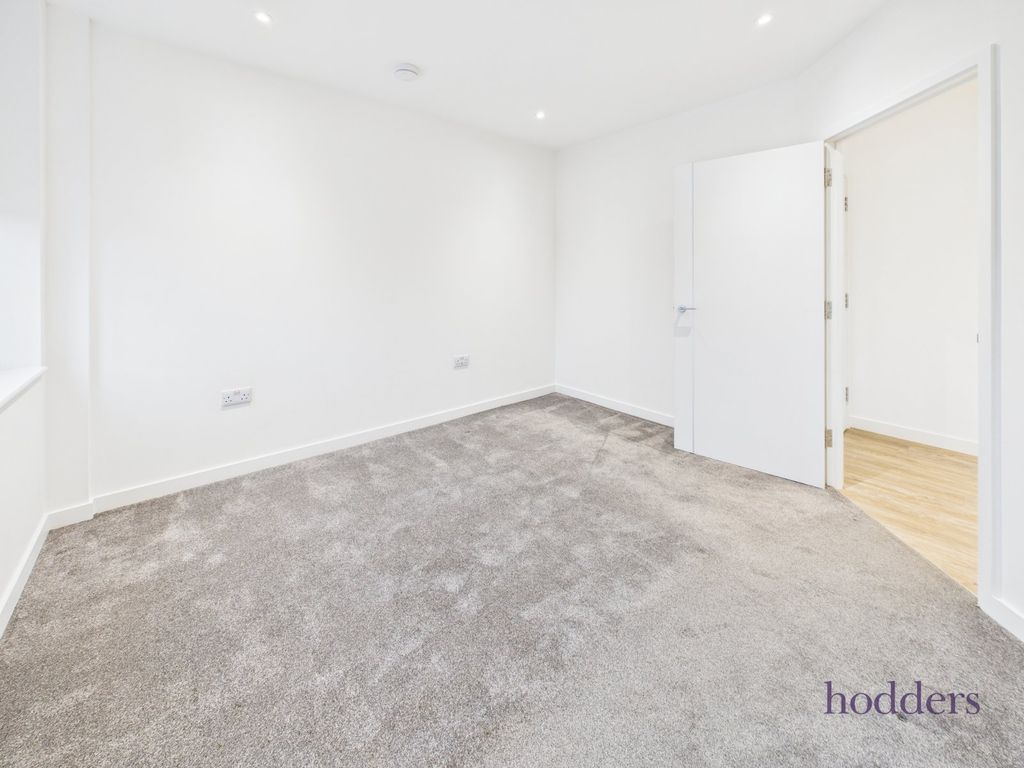 Additional image 6 of 1 bed flat to rentLondon Road, Staines-Upon-Thames, Surrey TW18