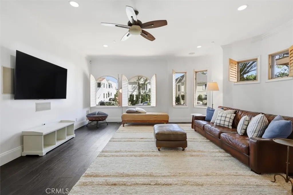 Additional image 32 of 143 N Arnaz Drive Unit 105, Beverly Hills, CA 90211