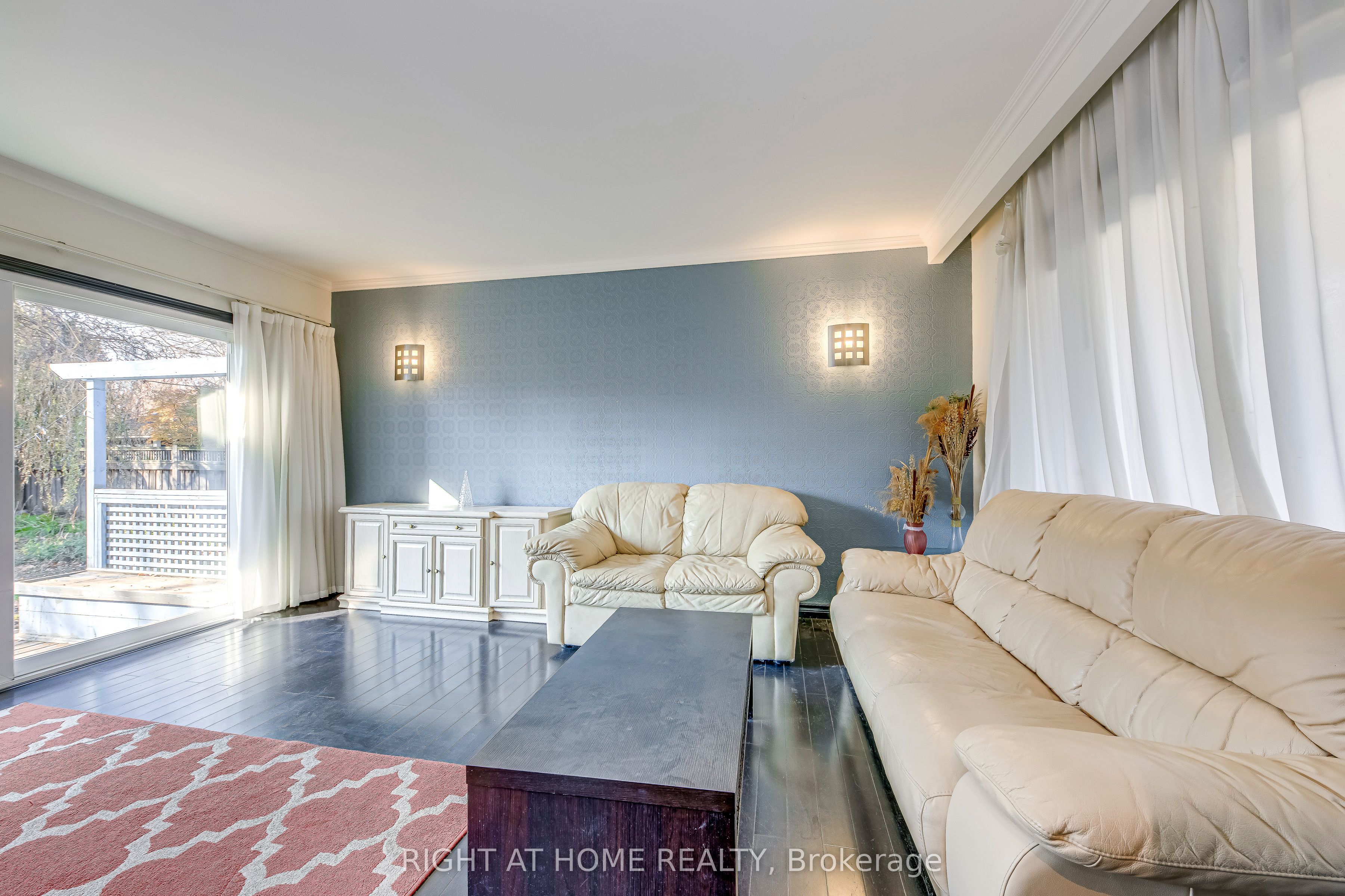 Additional image 5 of Upper-Upper 426 Lees Lane, Oakville, ON, L6L 4S7