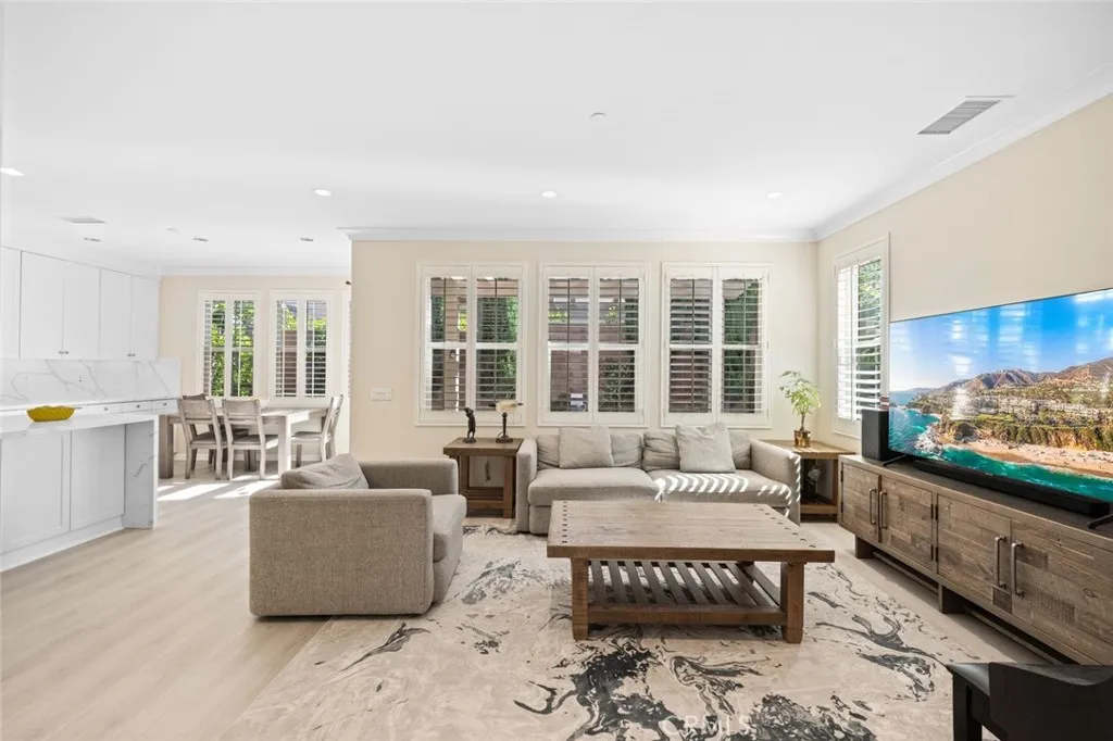 Additional image 4 of 107 Overbrook, Irvine, CA 92620