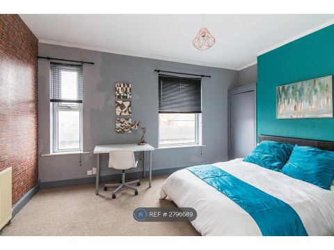Alberta, Nottingham NG7, Room to rent
