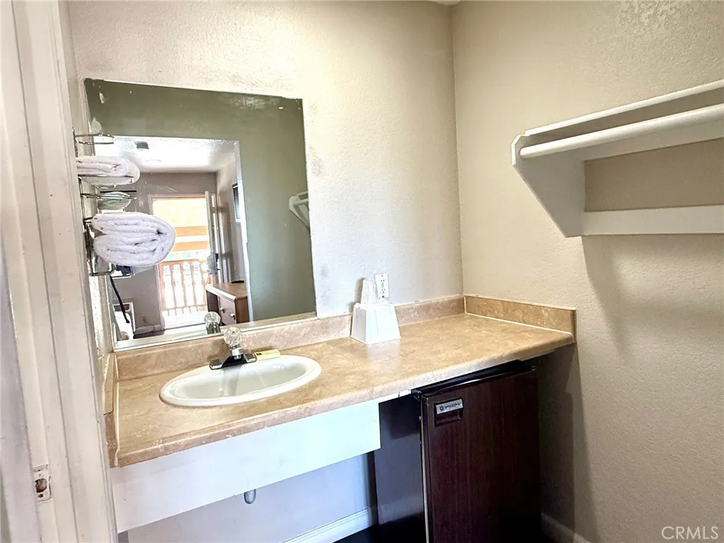 Additional image 24 of 430 W Palmdale Blvd, Palmdale, CA 93551