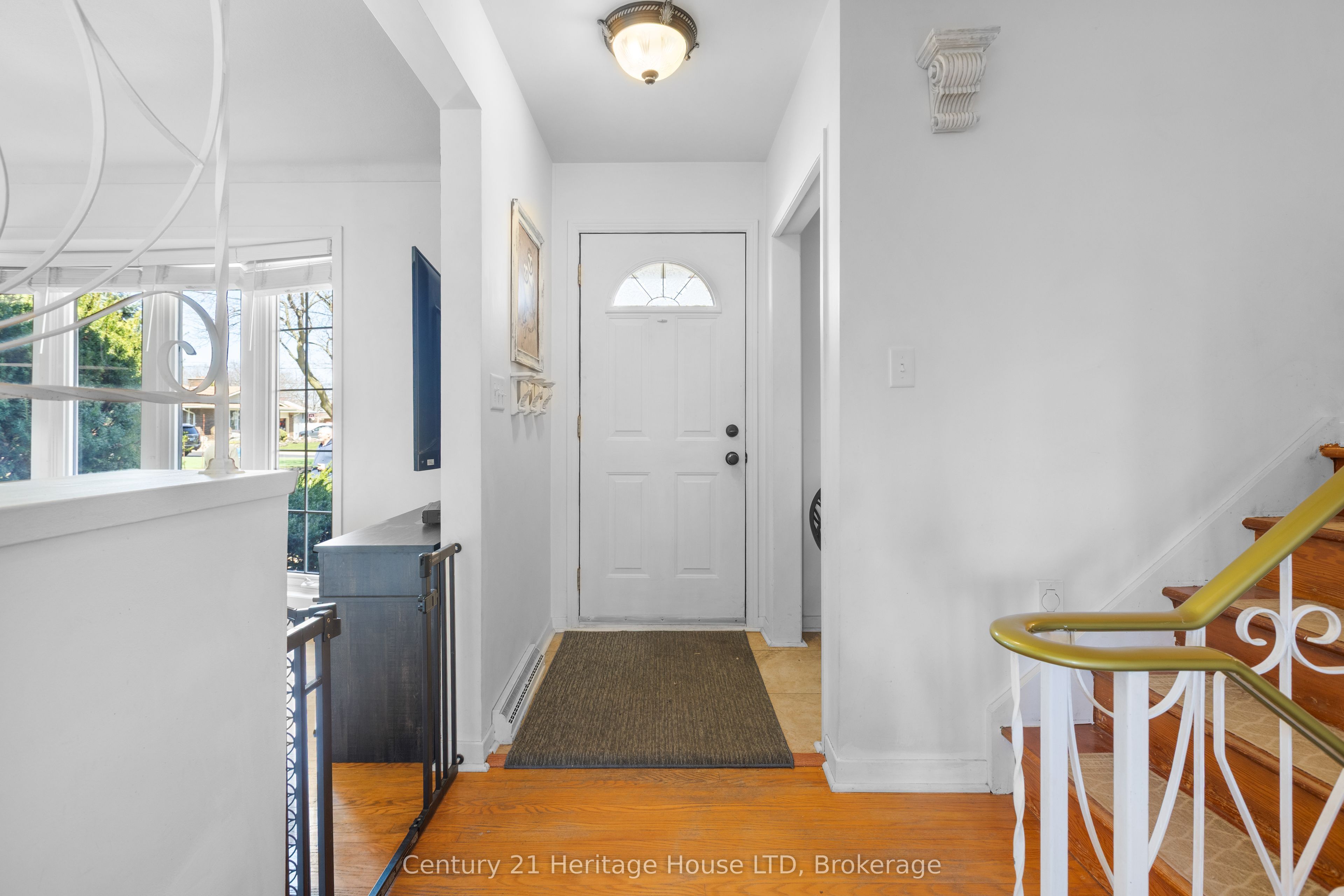 Additional image 2 of 8 Saturn Court, St. Catharines, ON, L2M 2T1