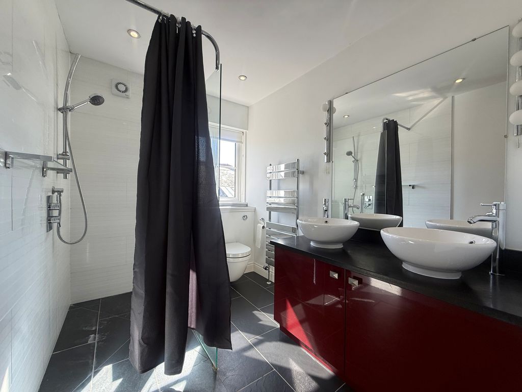 Additional image 11 of 3 bed cottage to rentDown Street, Chichester PO18