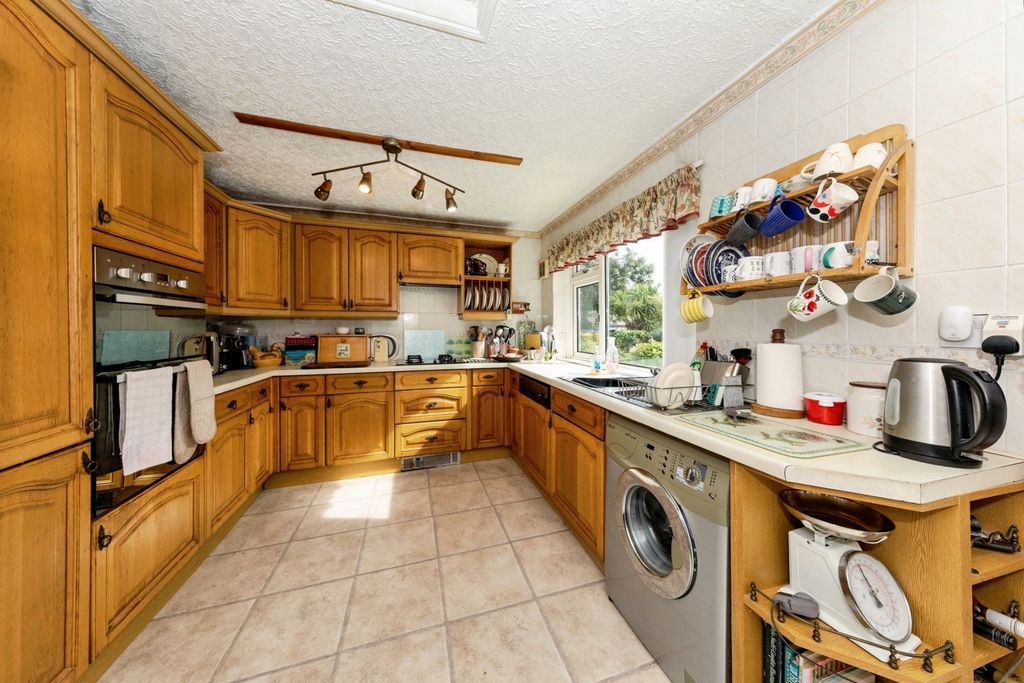 Additional image 7 of 3 bed detached house for saleStepney Road, Burry Port, Carmarthenshire SA16