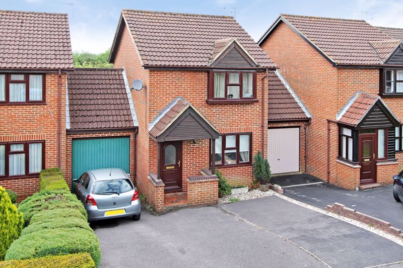 2 bed detached house to rentOld Barn View, Godalming GU7