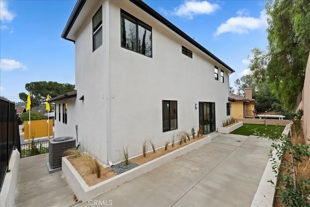 Additional image 58 of 943 N Avenue 66, Los Angeles, CA 90042