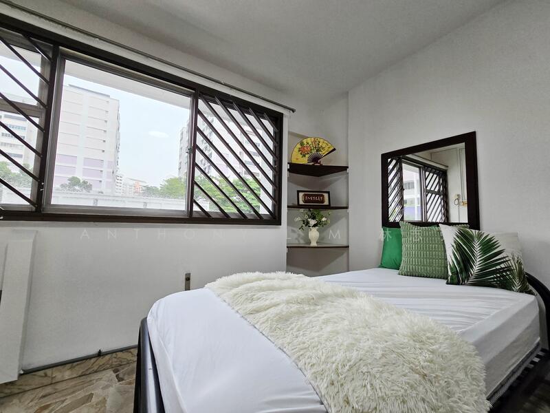 125 Bukit Batok Central photo 3