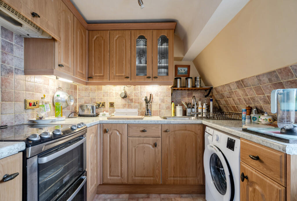 Monmouth Street, Bath, Somerset, BA1 photo 2