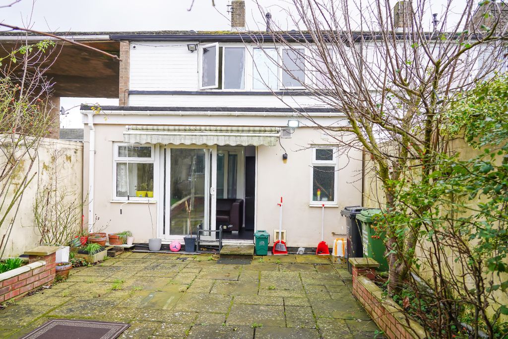 3 bed end terrace house for saleGreat Knightleys, Basildon SS15