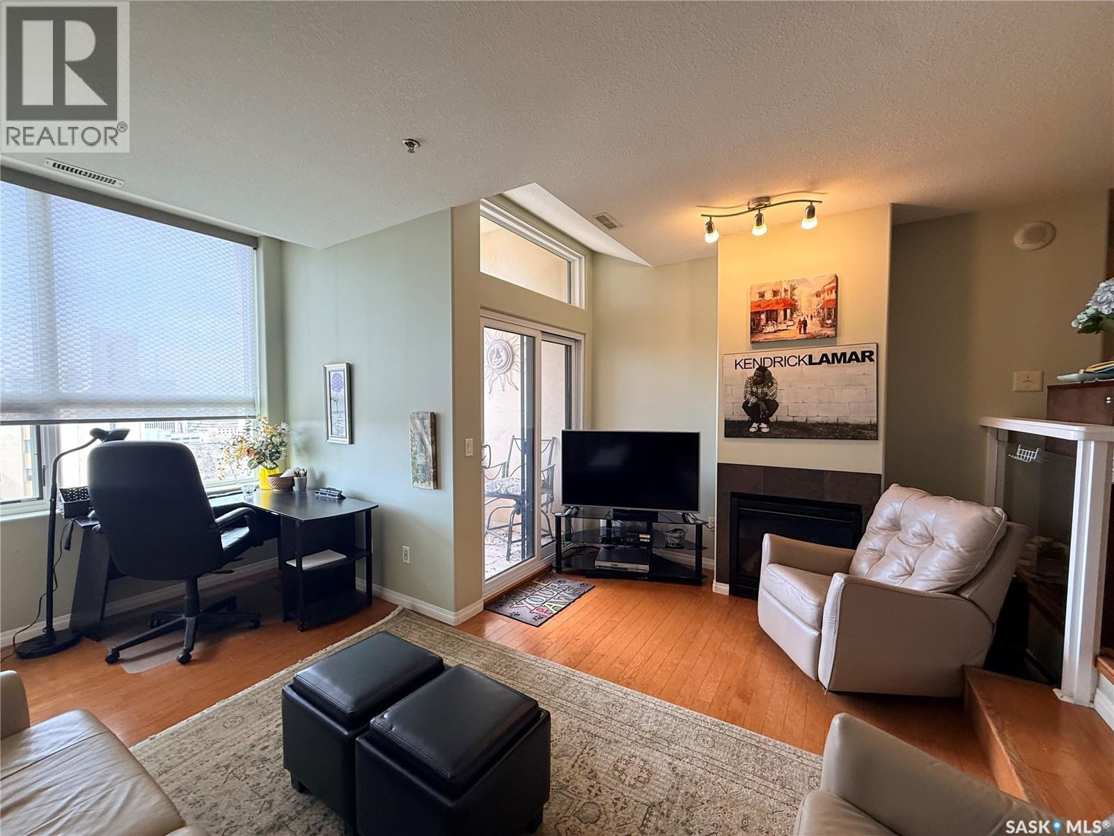 1207-1901 Victoria Avenue, Regina, SK, S4P3R4