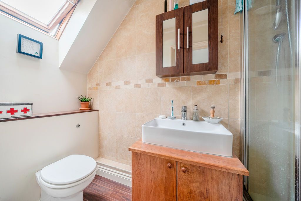 Additional image 12 of 4 bed detached house to rentShadyhanger, Godalming GU7