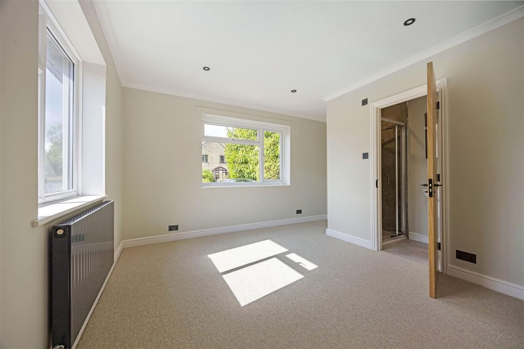 Additional image 9 of 4 bed detached bungalow for saleSoutham Lane, Southam, Cheltenham GL52