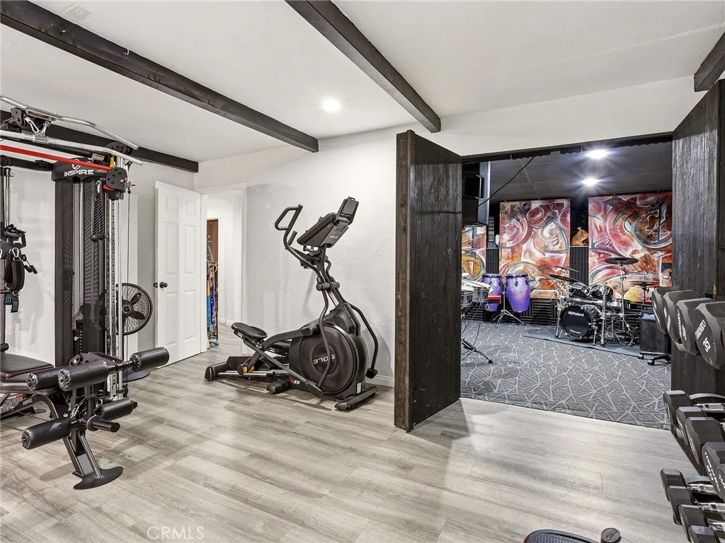 Additional image 99 of 1426 E Tujunga Avenue, Burbank, CA 91501
